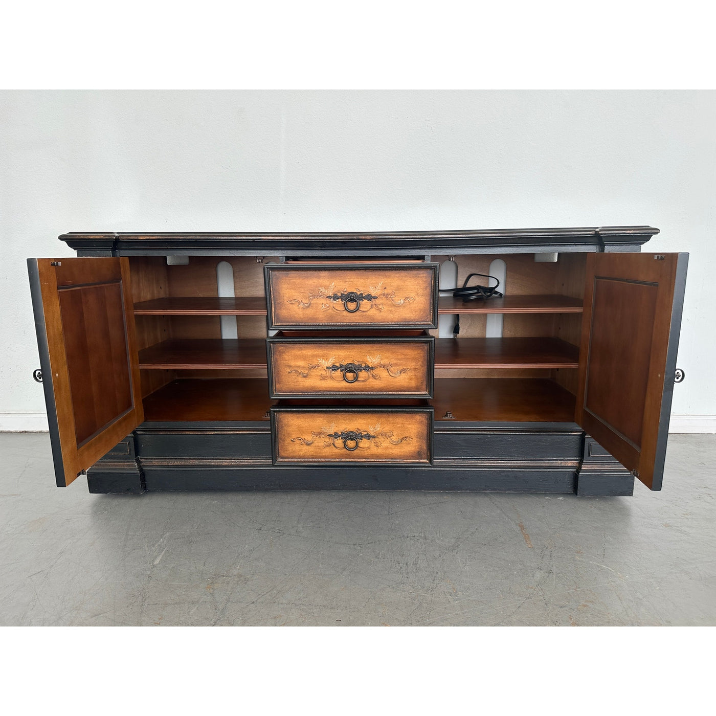 Hooker Furniture North Hampton Media Console