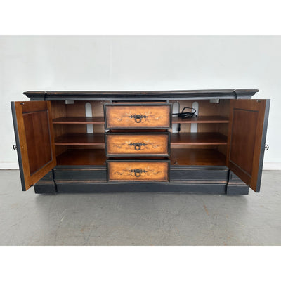 Hooker Furniture North Hampton Media Console
