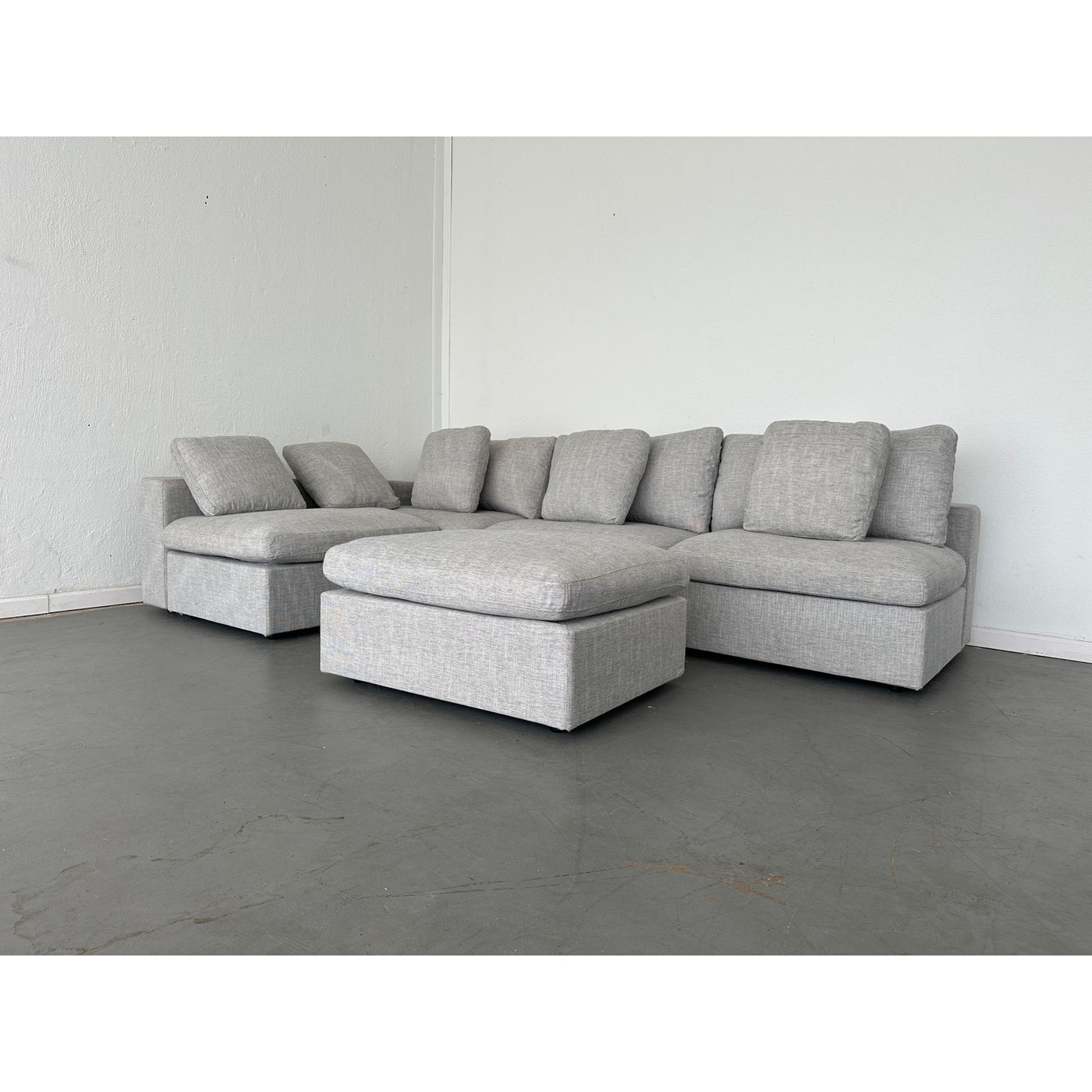 7th Avenue 4-Seat Modular Chaise Sectional with Ottoman