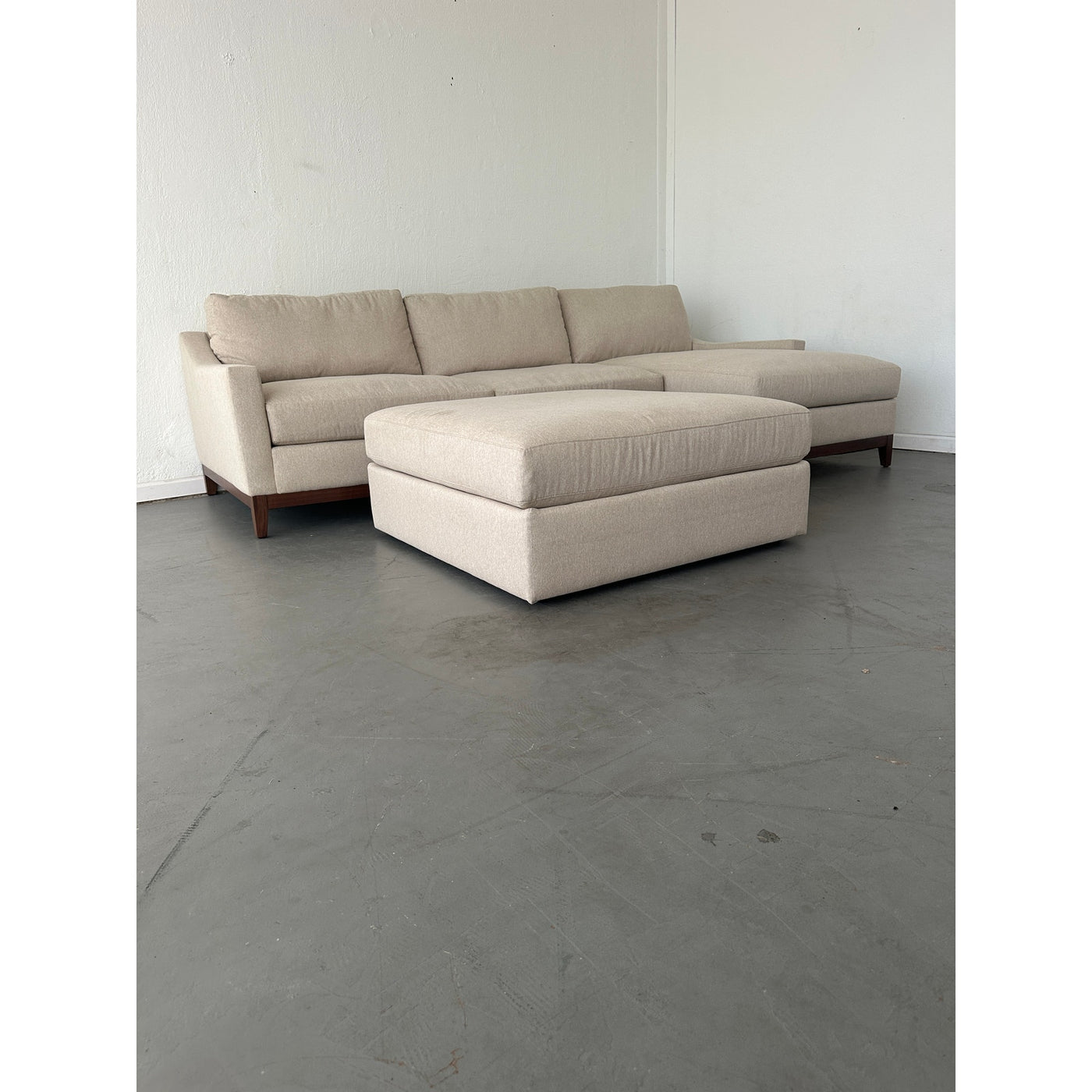 Living Spaces Besom II Sectional Sofa & Ottoman