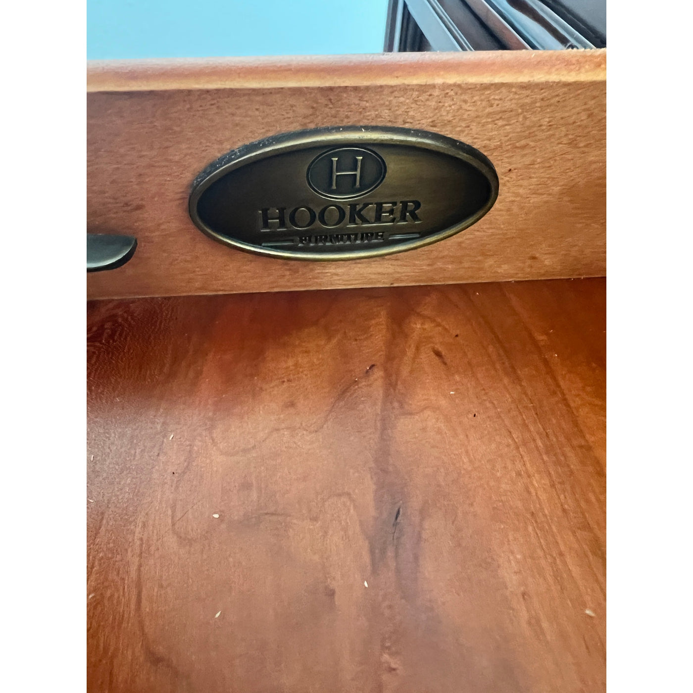 Hooker Furniture Leesburg Executive Desk
