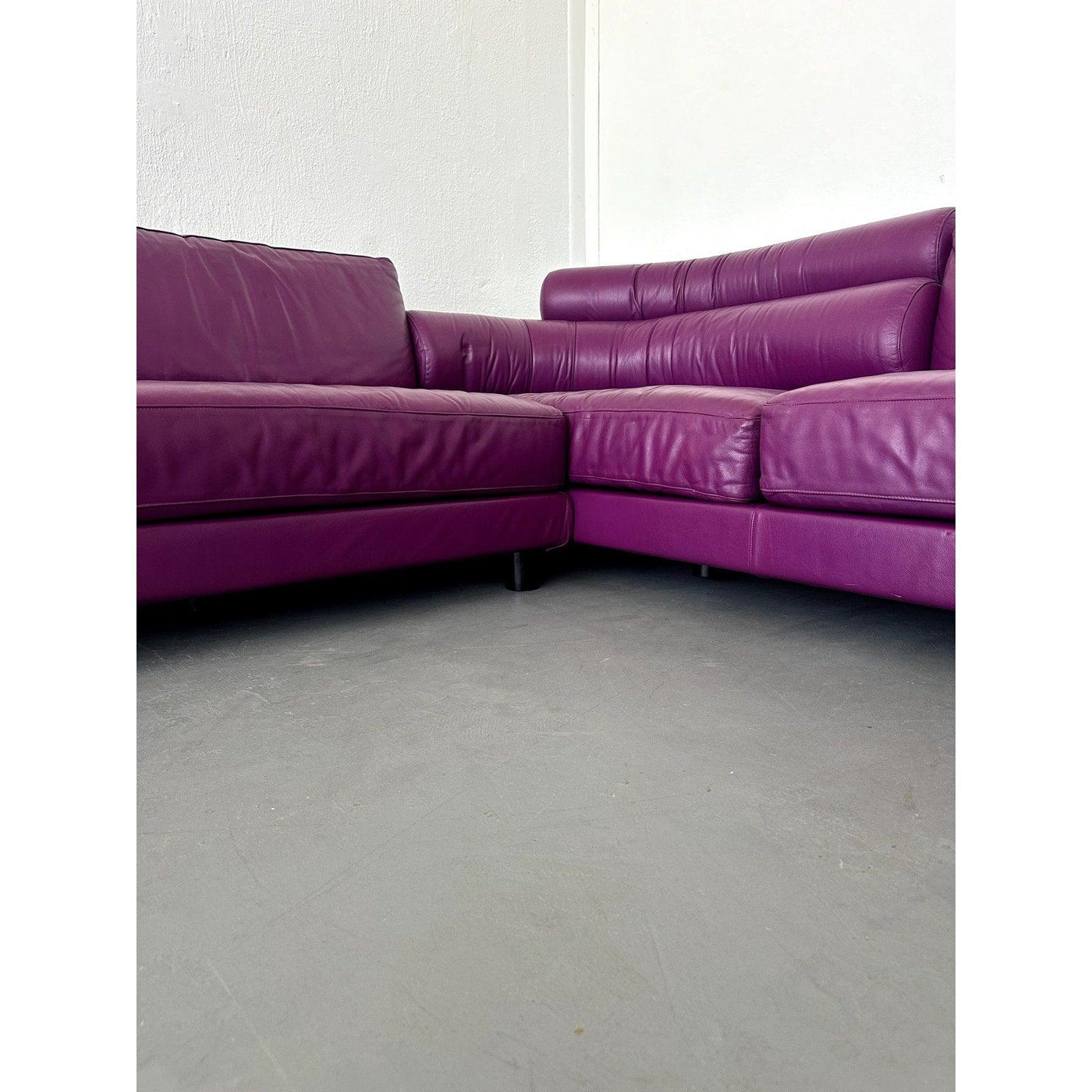 i4 Mariani Leather Sofa