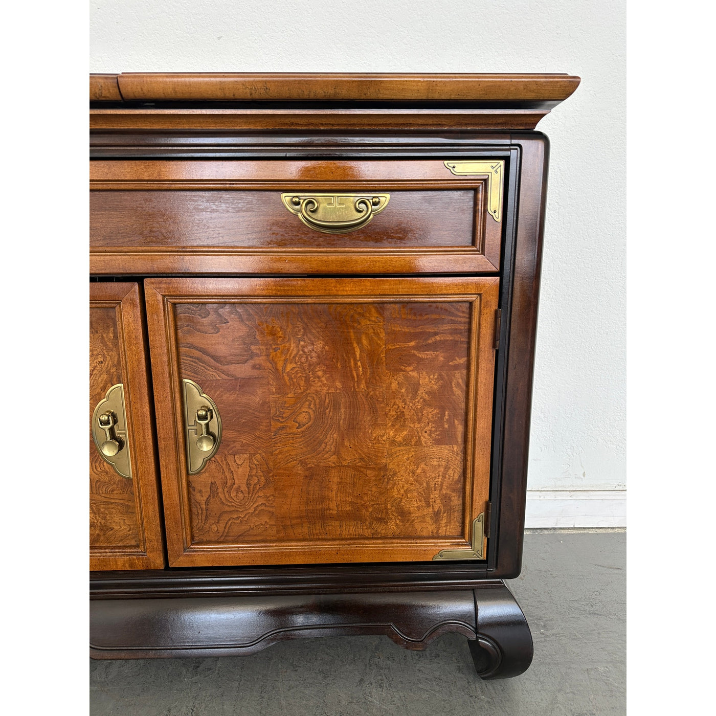 Vintage Broyhill Ming Dynasty Premier Collection Flip-Top Buffet Bar Cabinet