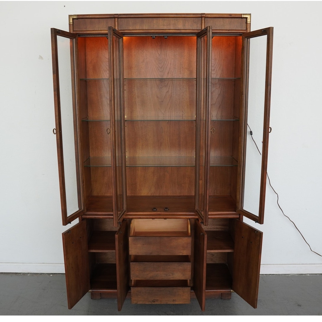 Vintage Drexel Accolade II Illuminated China Cabinet