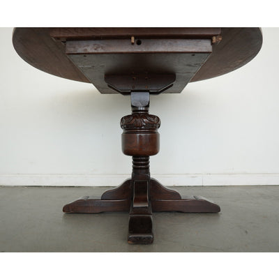 Vintage Jaycee English Oak Extendable Pedestal Dining Table