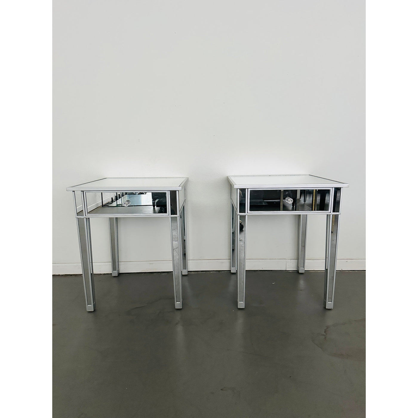 House of Hampton Corvette 1-Drawer Clear Mirrored Nighstand (Set of 2)