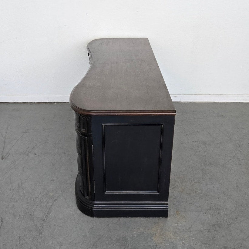 Hooker Furniture Seven Seas Executive Desk