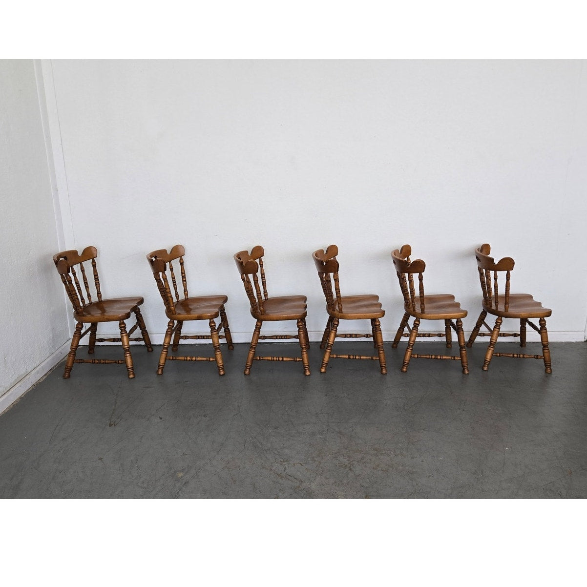 Vintage Tell City Solid Maple Colonial Spindle Back Side Chair (Set of 6)