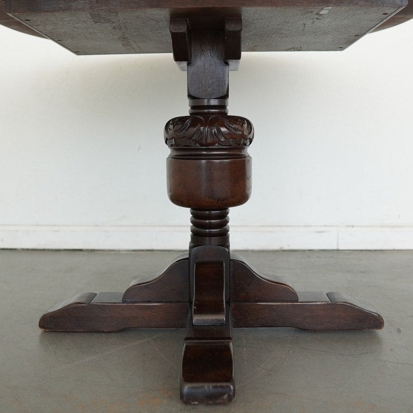 Vintage Jaycee English Oak Extendable Pedestal Dining Table