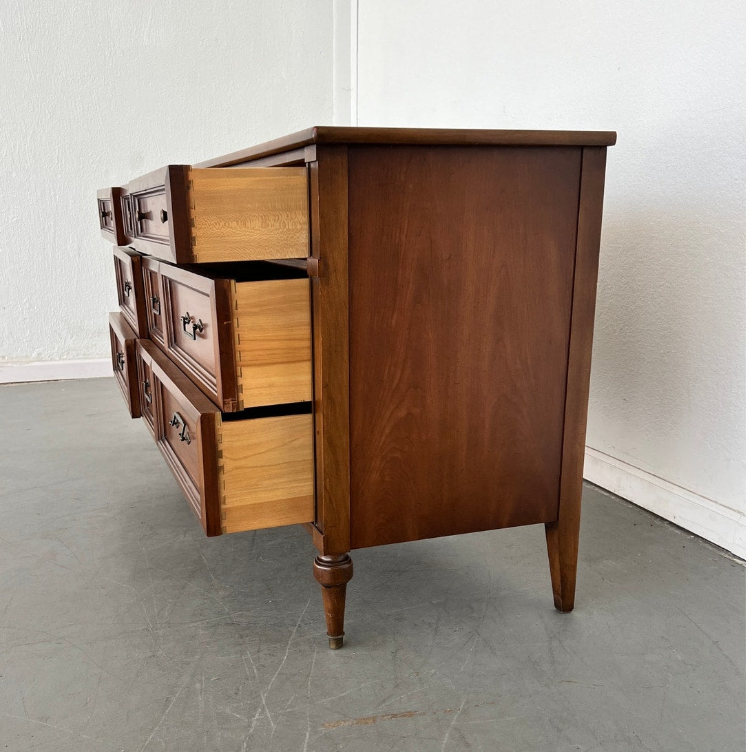 Vintage White Fine Furniture Chest of Drawers with Mirror
