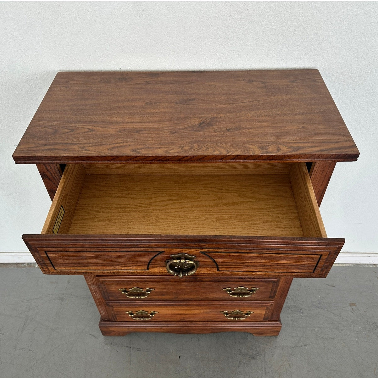 Vintage Broyhill Lenoir House 5-Drawer Oak Dresser