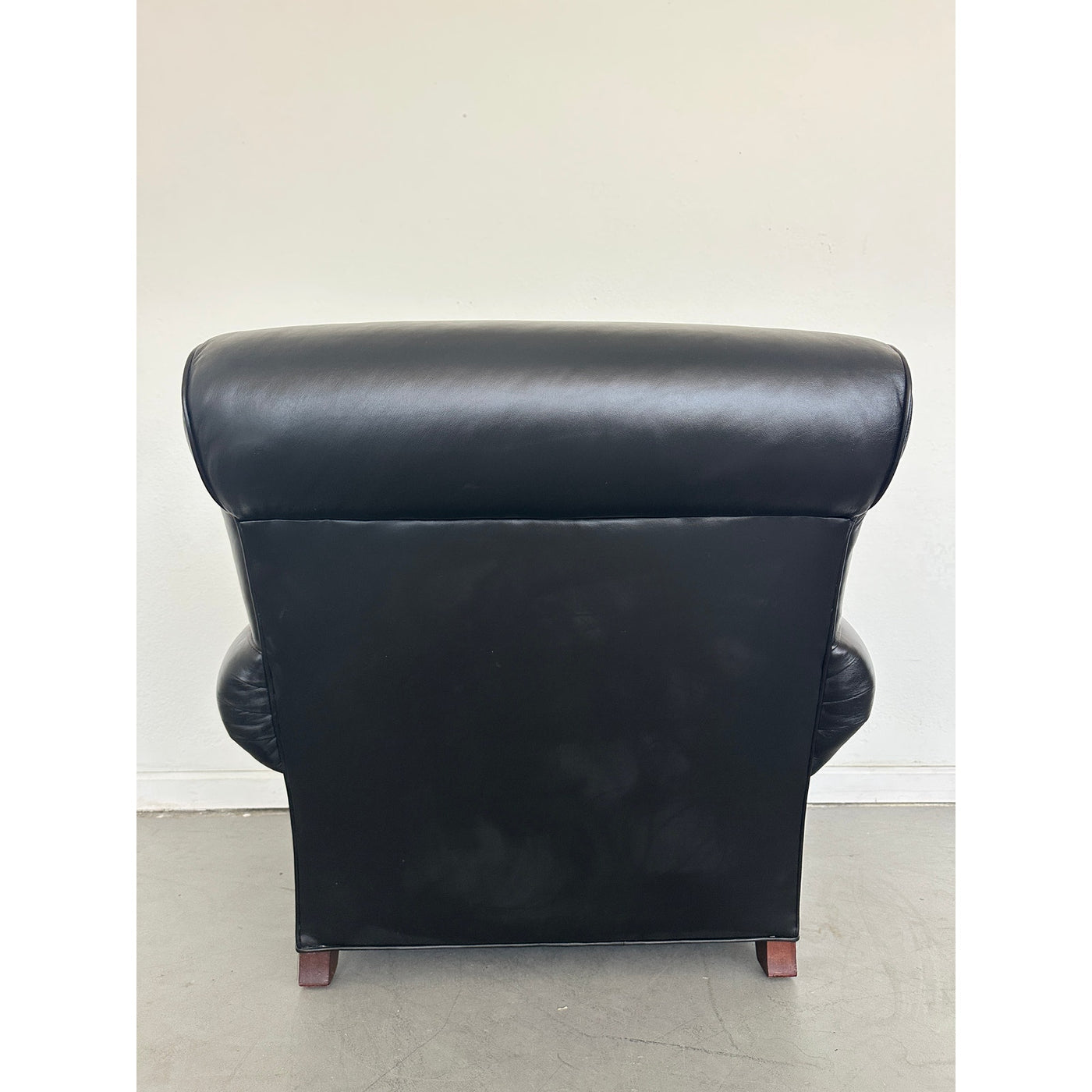 Pottery Barn Manhattan Roll Arm Leather Chair