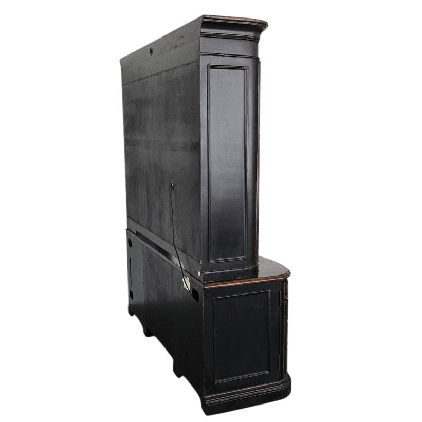 Hooker Furniture Seven Seas Executive Desk with Hutch