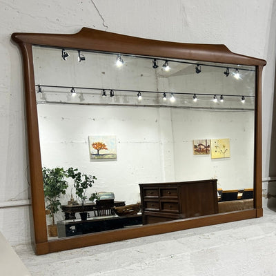 Vintage White Fine Furniture Chest of Drawers with Mirror