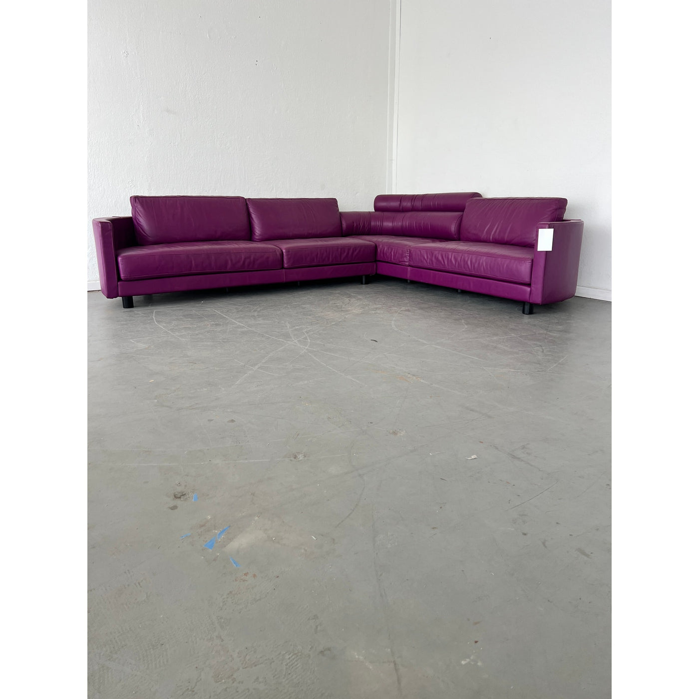 i4 Mariani Leather Sofa