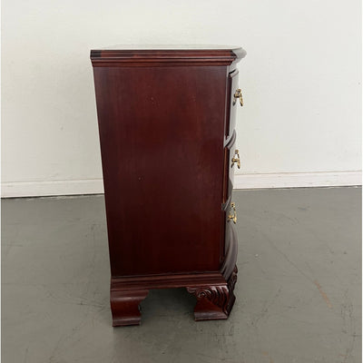 Vintage Thomasville Traditional Mahogany Bombe Chest
