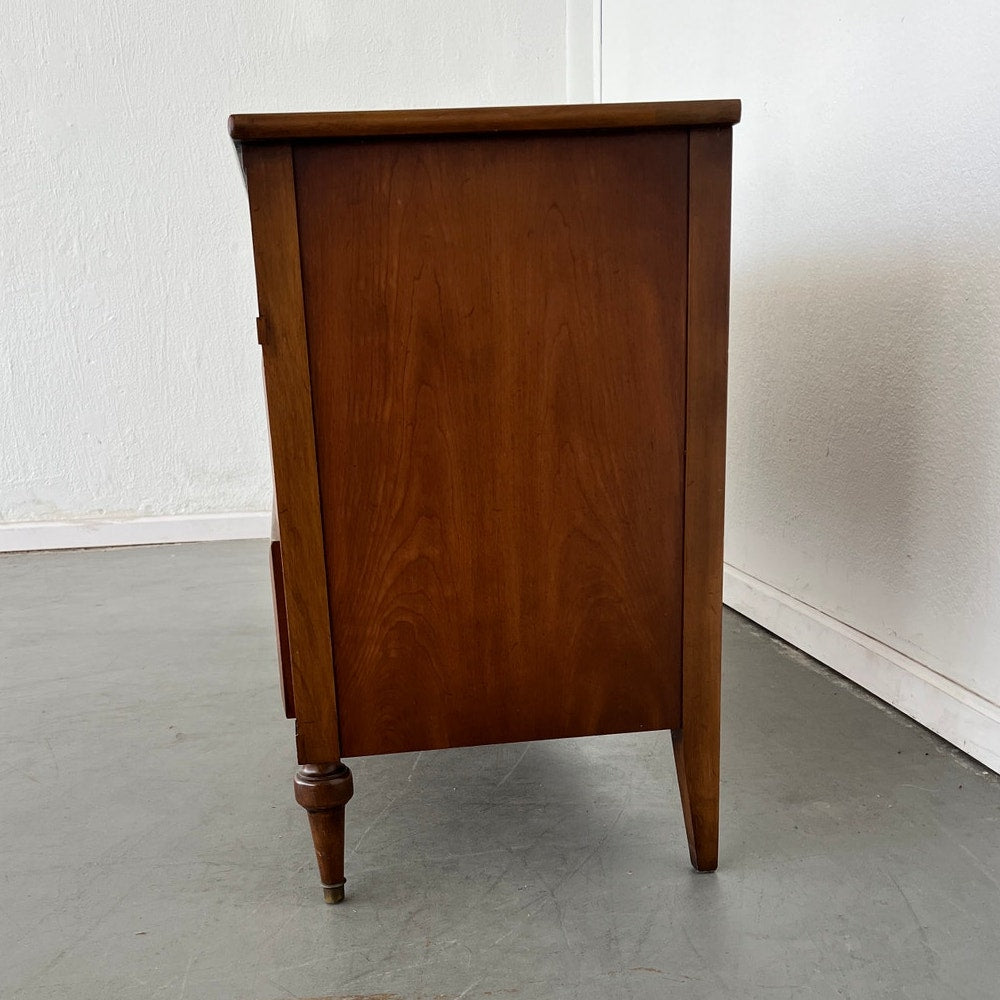 Vintage White Fine Furniture Chest of Drawers with Mirror