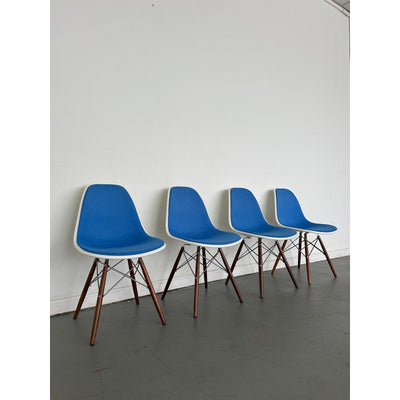Herman Miller Eames Molded Plastic Side Chair (Set of 4)
