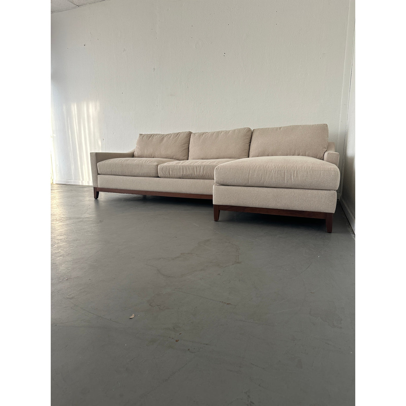 Living Spaces Besom II Sectional Sofa & Ottoman