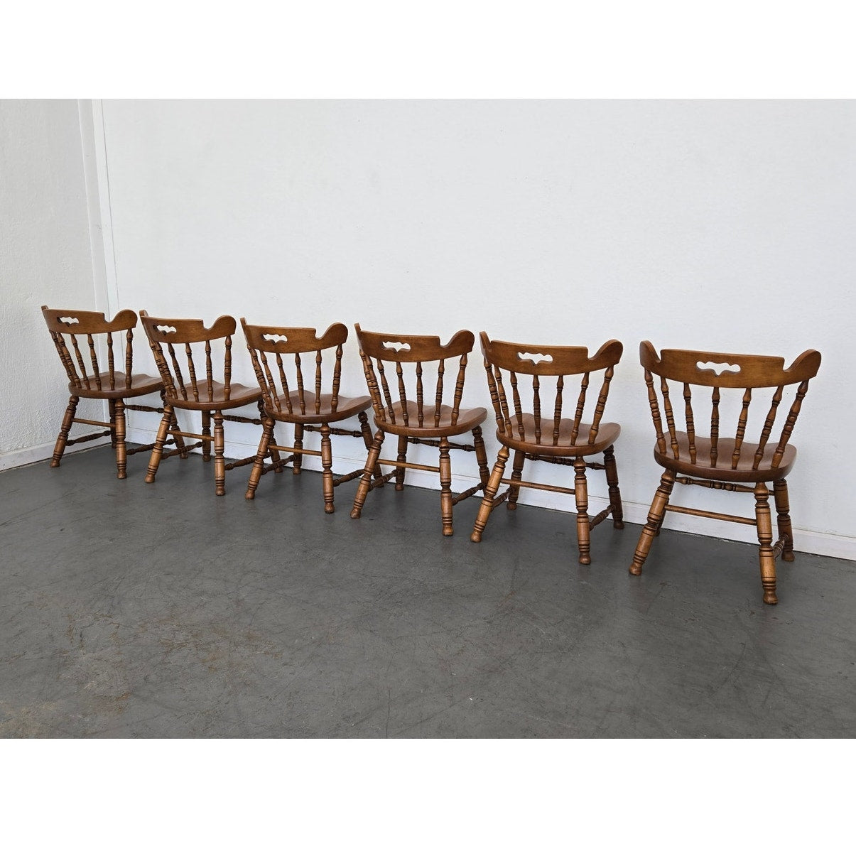 Vintage Tell City Solid Maple Colonial Spindle Back Side Chair (Set of 6)