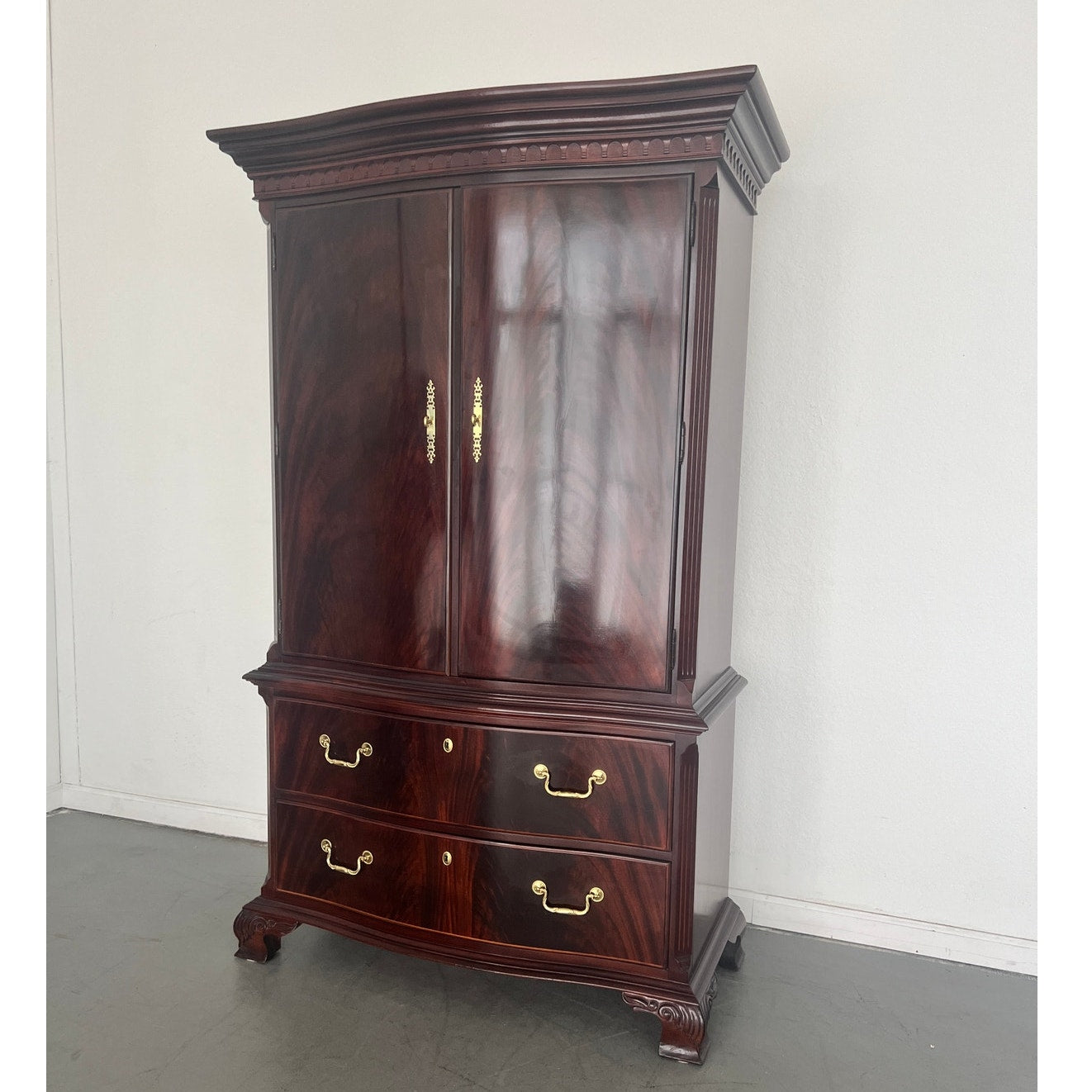 Vintage Thomasville 18th Century Collection Armoire