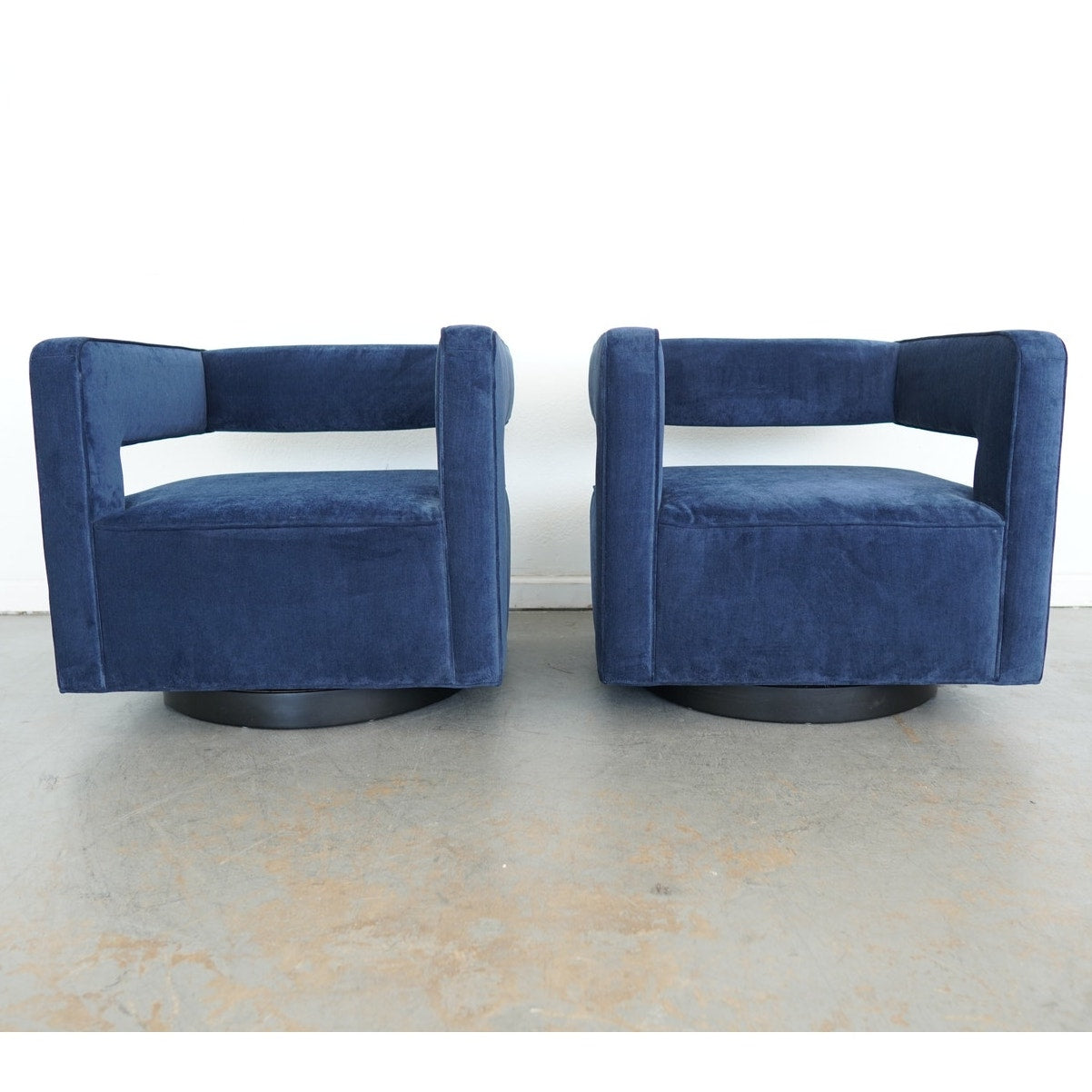 Restoration Hardware Drew Swivel Chair (Set of 2)