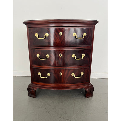 Vintage Thomasville Traditional Mahogany Bombe Chest