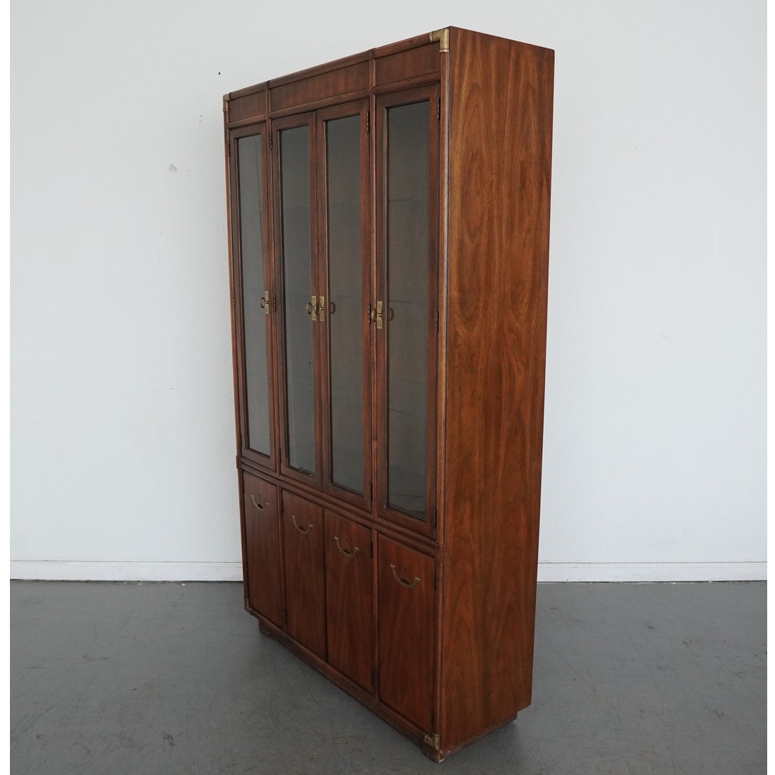 Vintage Drexel Accolade II Illuminated China Cabinet
