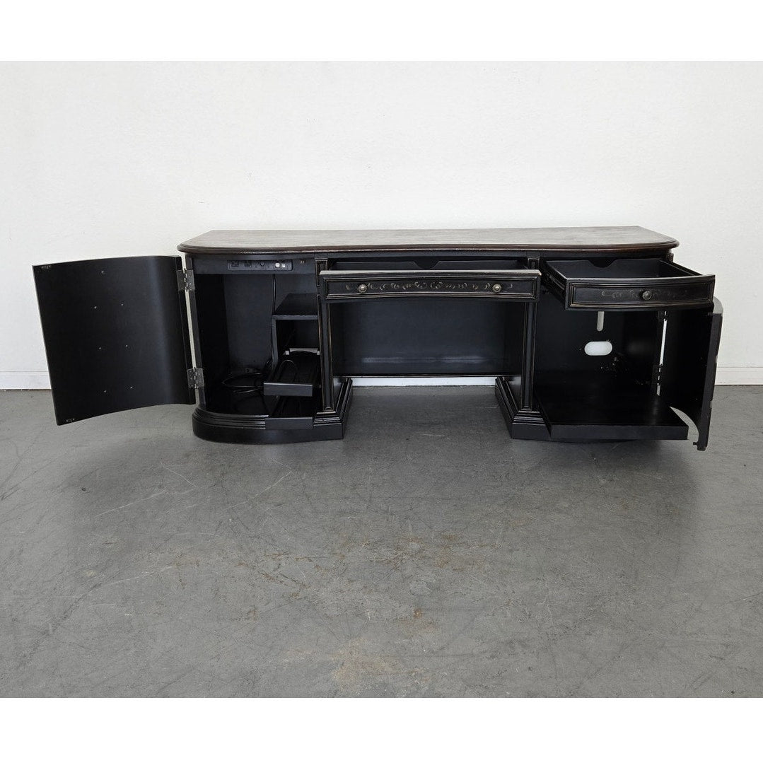 Hooker Furniture Seven Seas Executive Desk