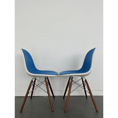 Herman Miller Eames Molded Plastic Side Chair (Set of 4)