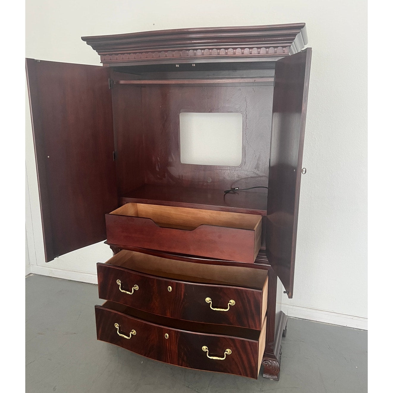 Vintage Thomasville 18th Century Collection Armoire