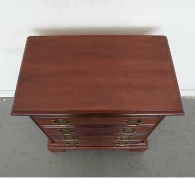 Vintage American Drew Traditional Mahogany 4-Drawer Nightstand