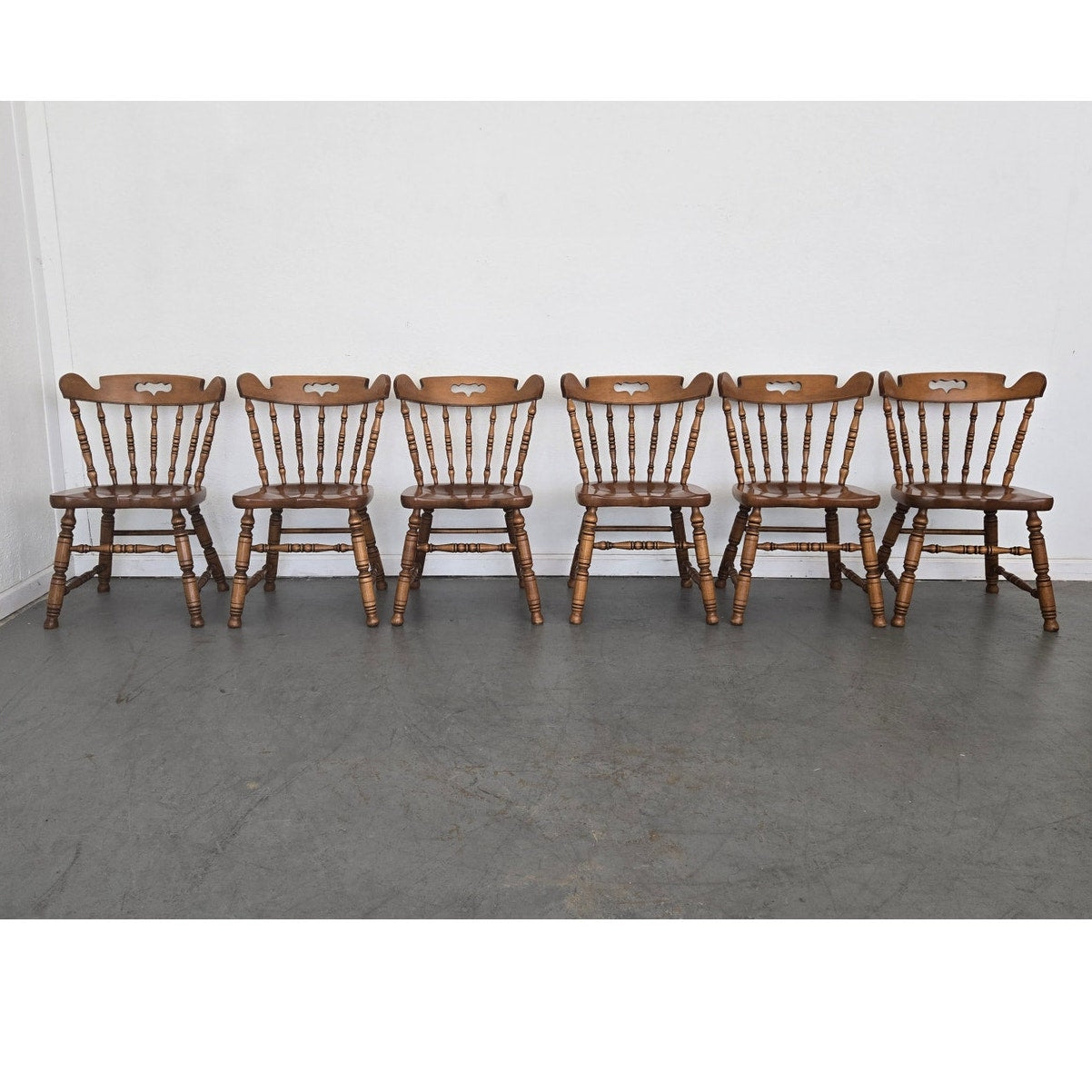 Vintage Tell City Solid Maple Colonial Spindle Back Side Chair (Set of 6)