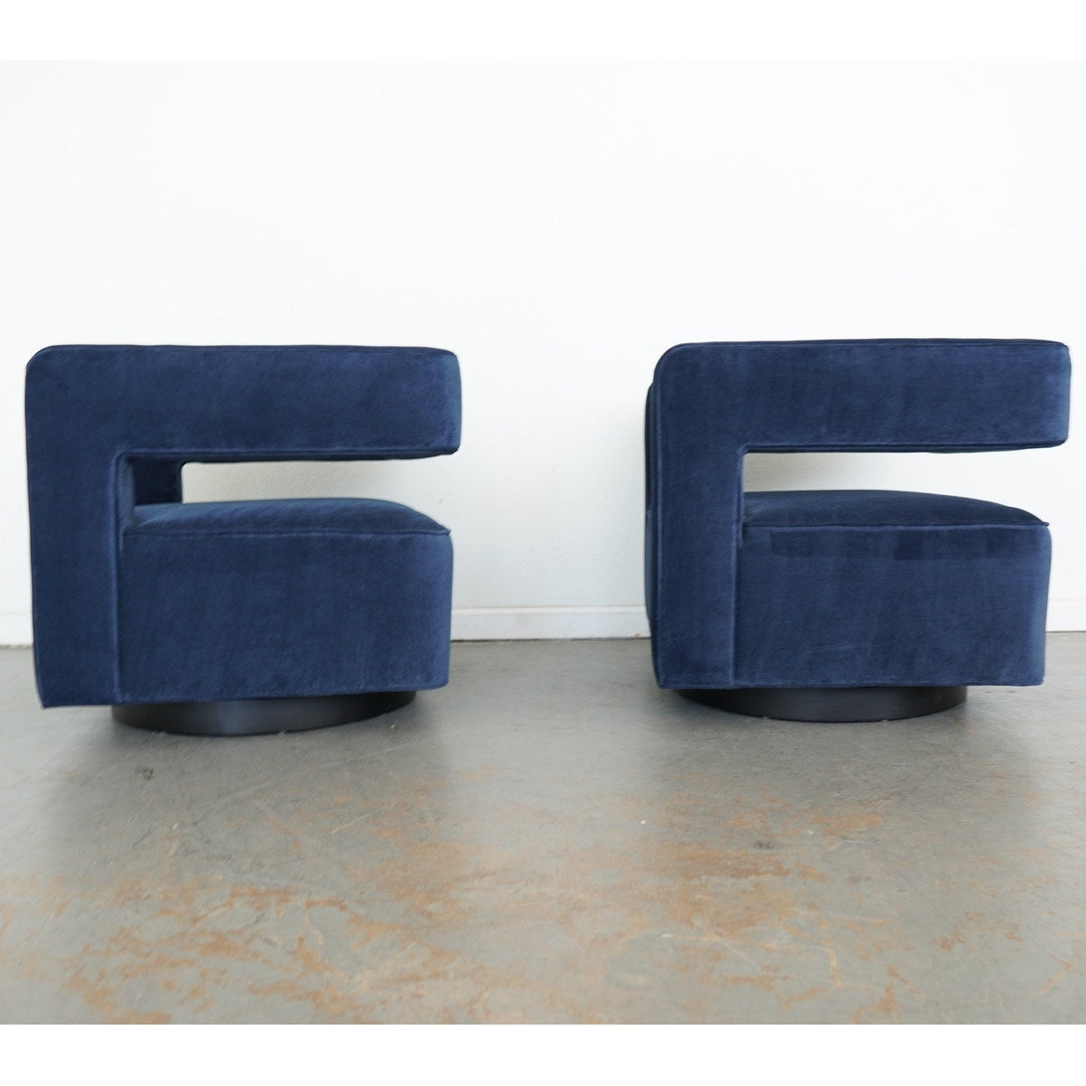 Restoration Hardware Drew Swivel Chair (Set of 2)