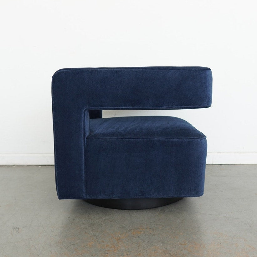 Restoration Hardware Drew Swivel Chair (Set of 2)