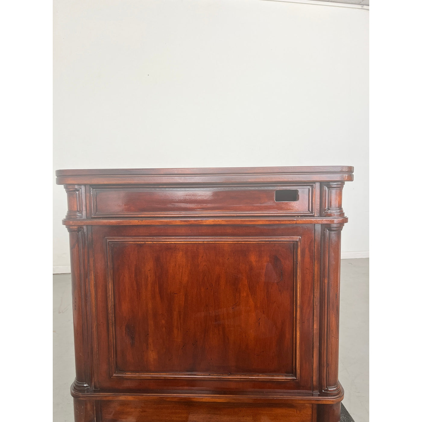 Hooker Furniture Leesburg Executive Desk