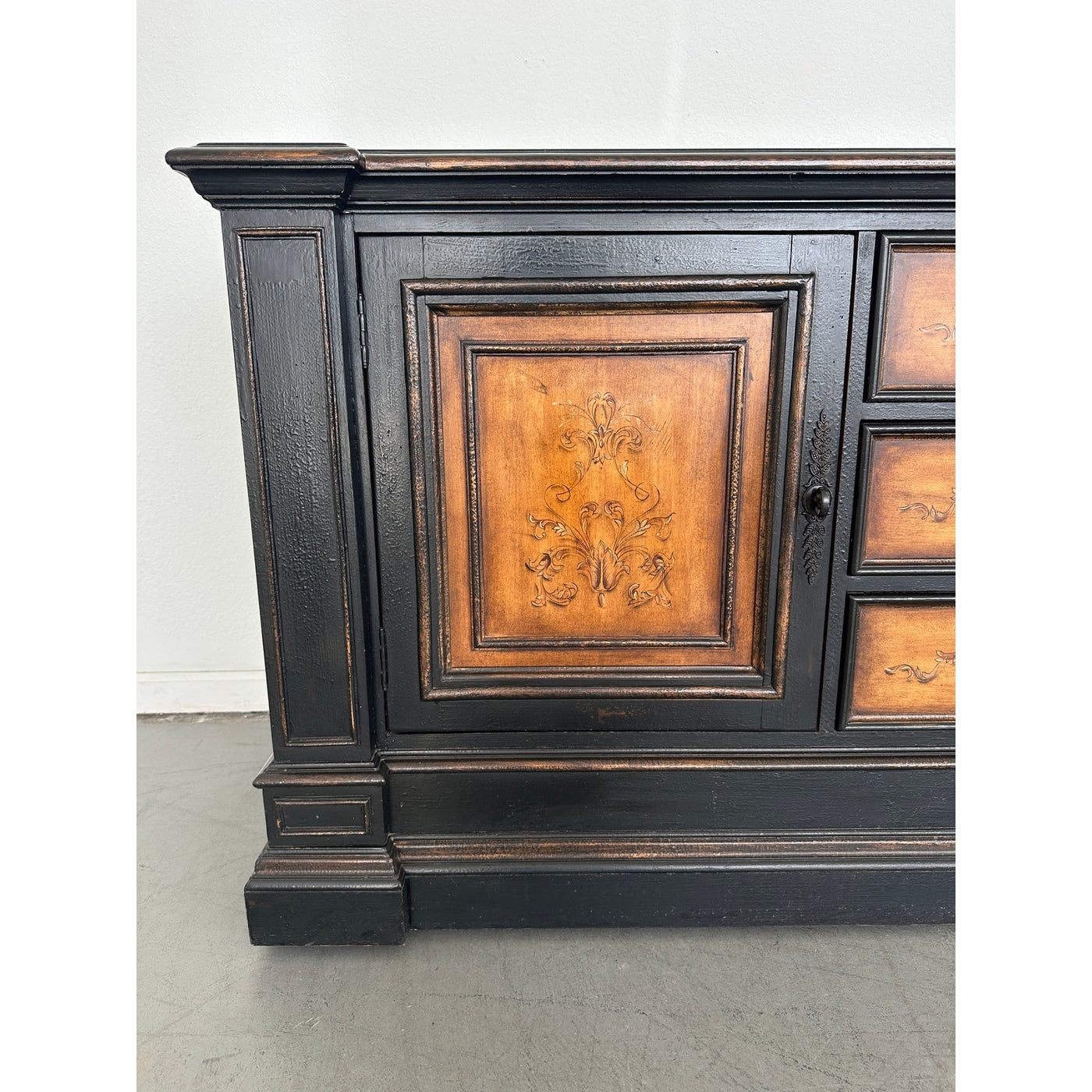 Hooker Furniture North Hampton Media Console