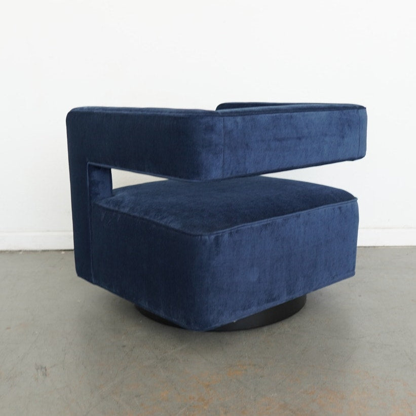 Restoration Hardware Drew Swivel Chair (Set of 2)