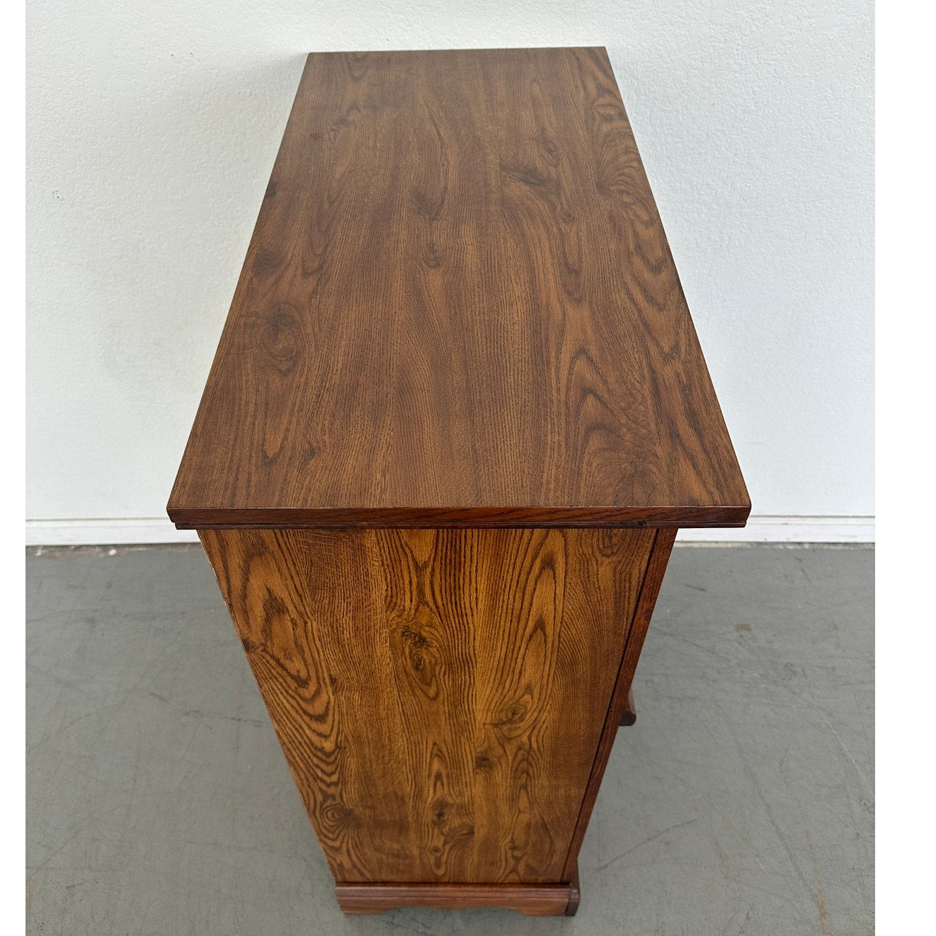Vintage Broyhill Lenoir House 5-Drawer Oak Dresser