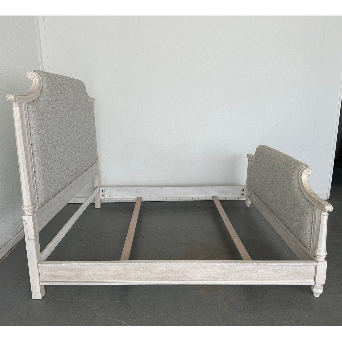 Universal Furniture Bungalow King Bed