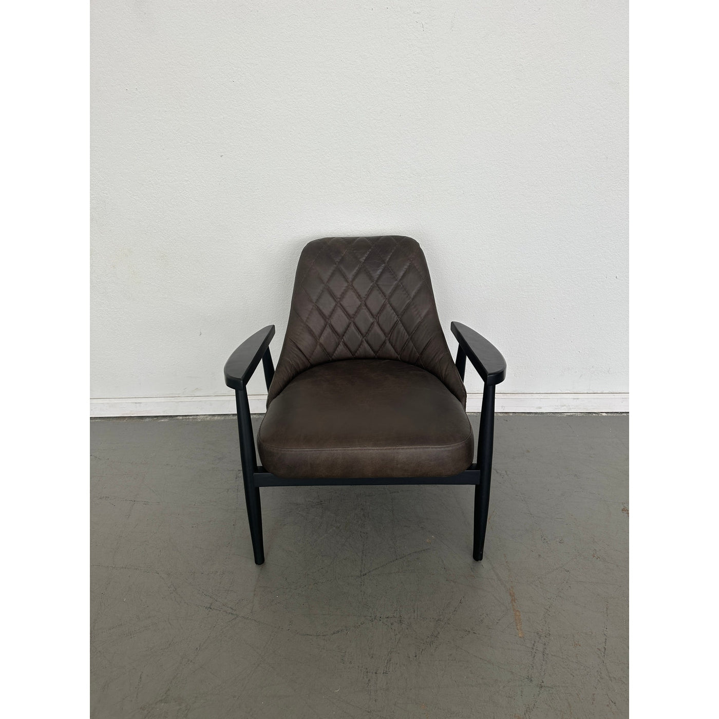 Artrageous Modern Furnishings Chair