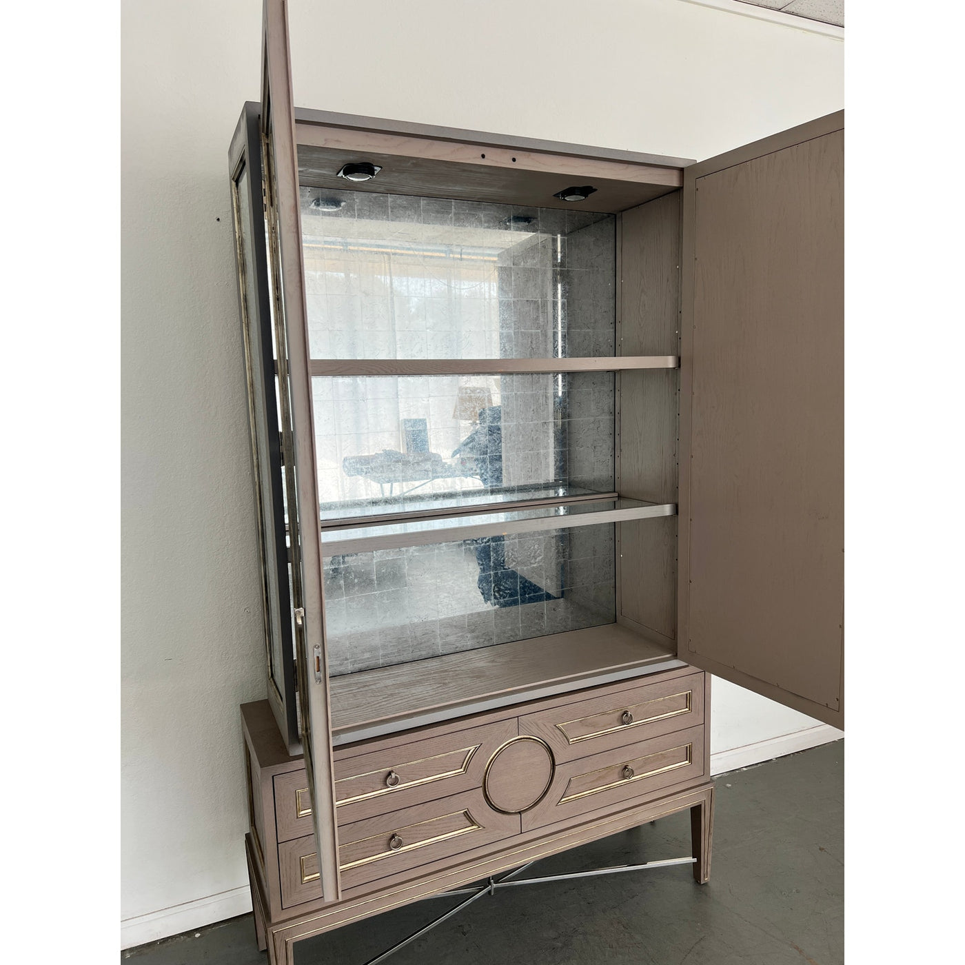 Global Views The Collector's Cabinet